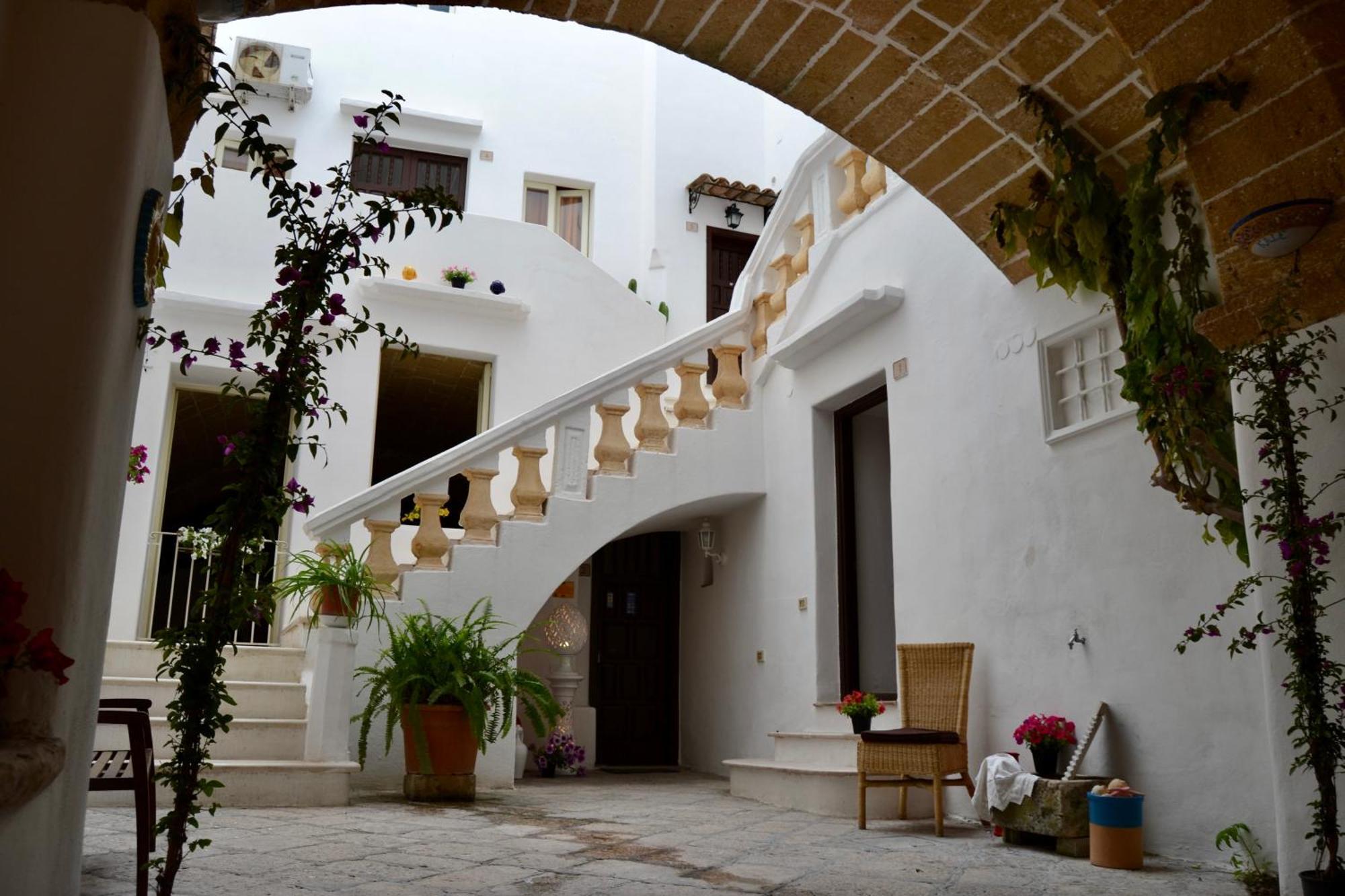Kallistos Suites & Apartments Галиполи Екстериор снимка