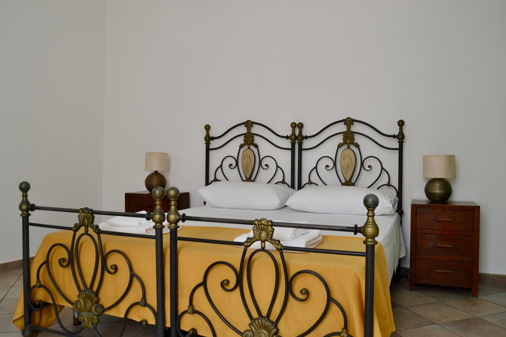 Kallistos Suites & Apartments Галиполи Екстериор снимка