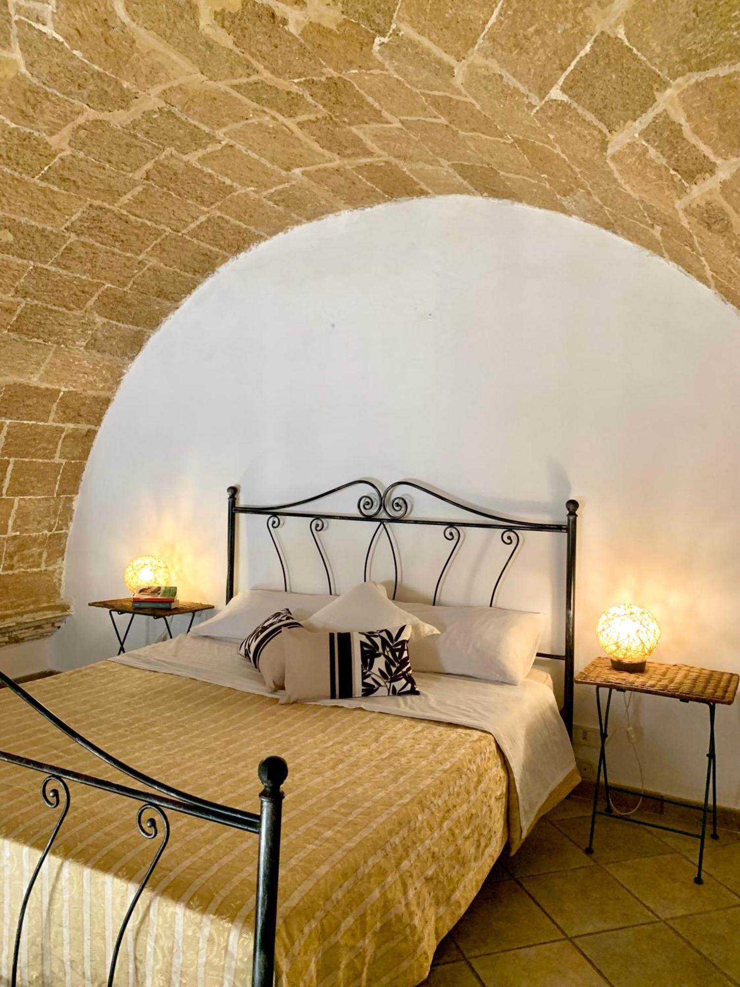 Kallistos Suites & Apartments Галиполи Екстериор снимка