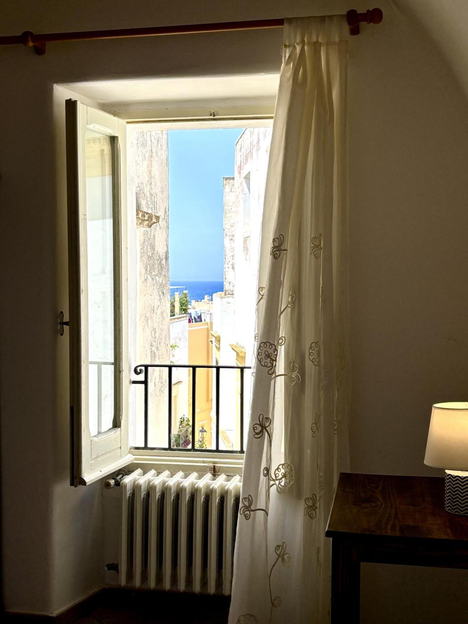 Kallistos Suites & Apartments Галиполи Екстериор снимка