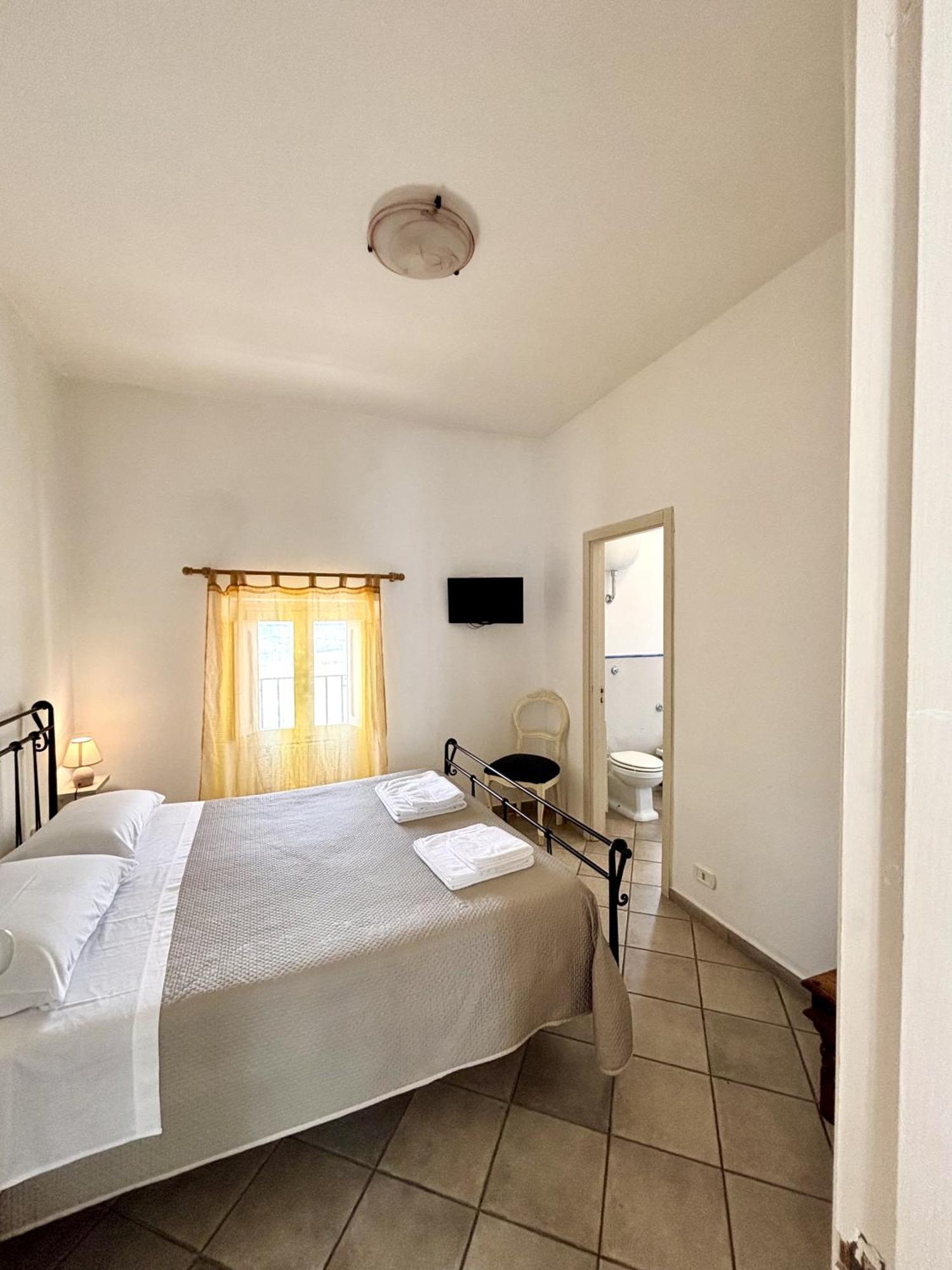 Kallistos Suites & Apartments Галиполи Екстериор снимка