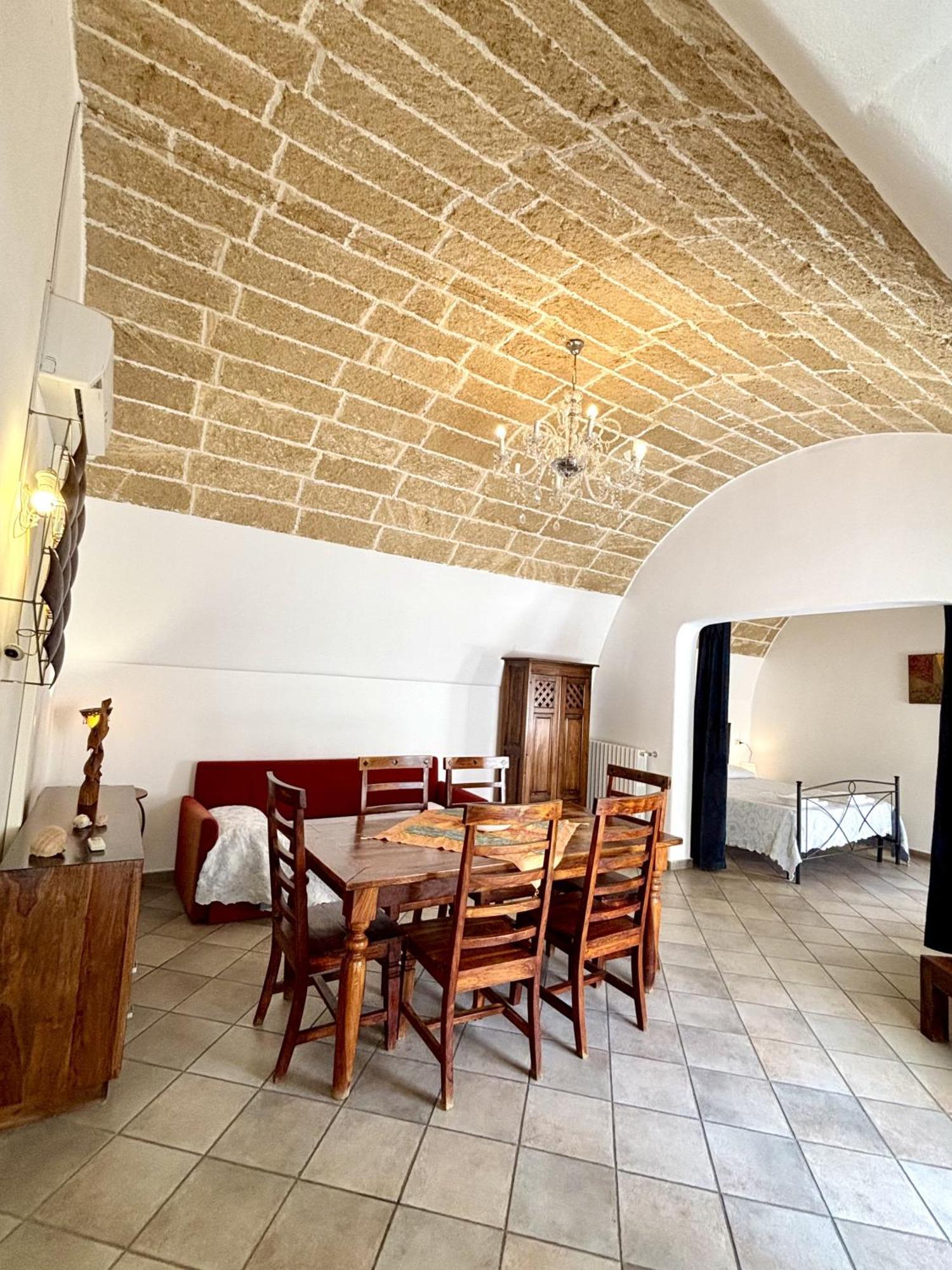 Kallistos Suites & Apartments Галиполи Екстериор снимка
