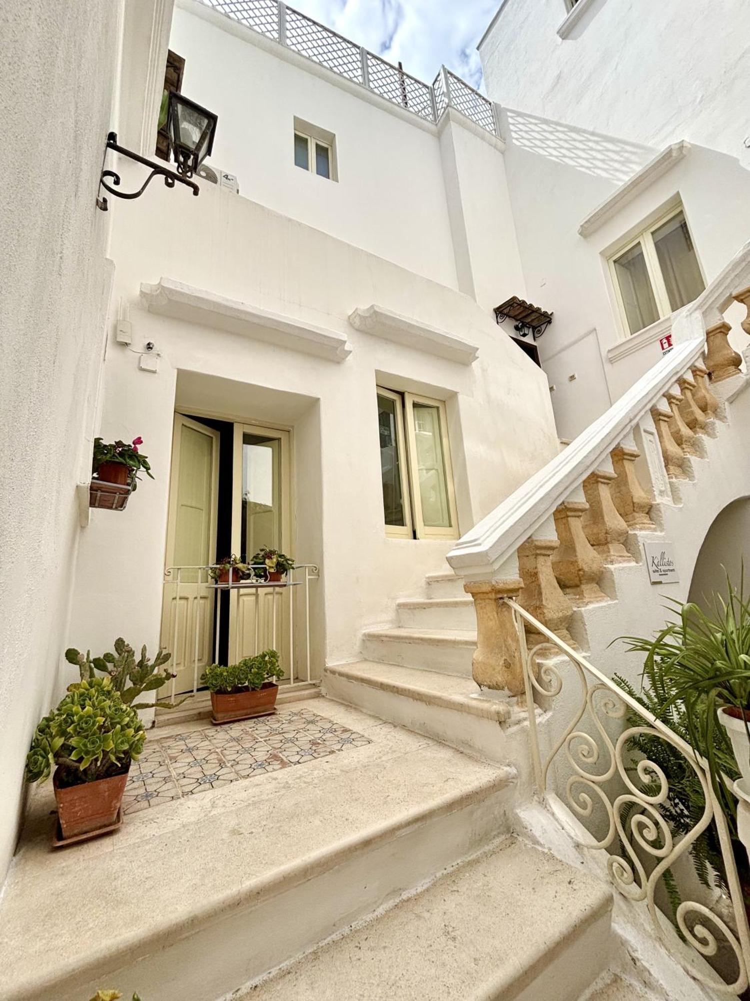 Kallistos Suites & Apartments Галиполи Екстериор снимка
