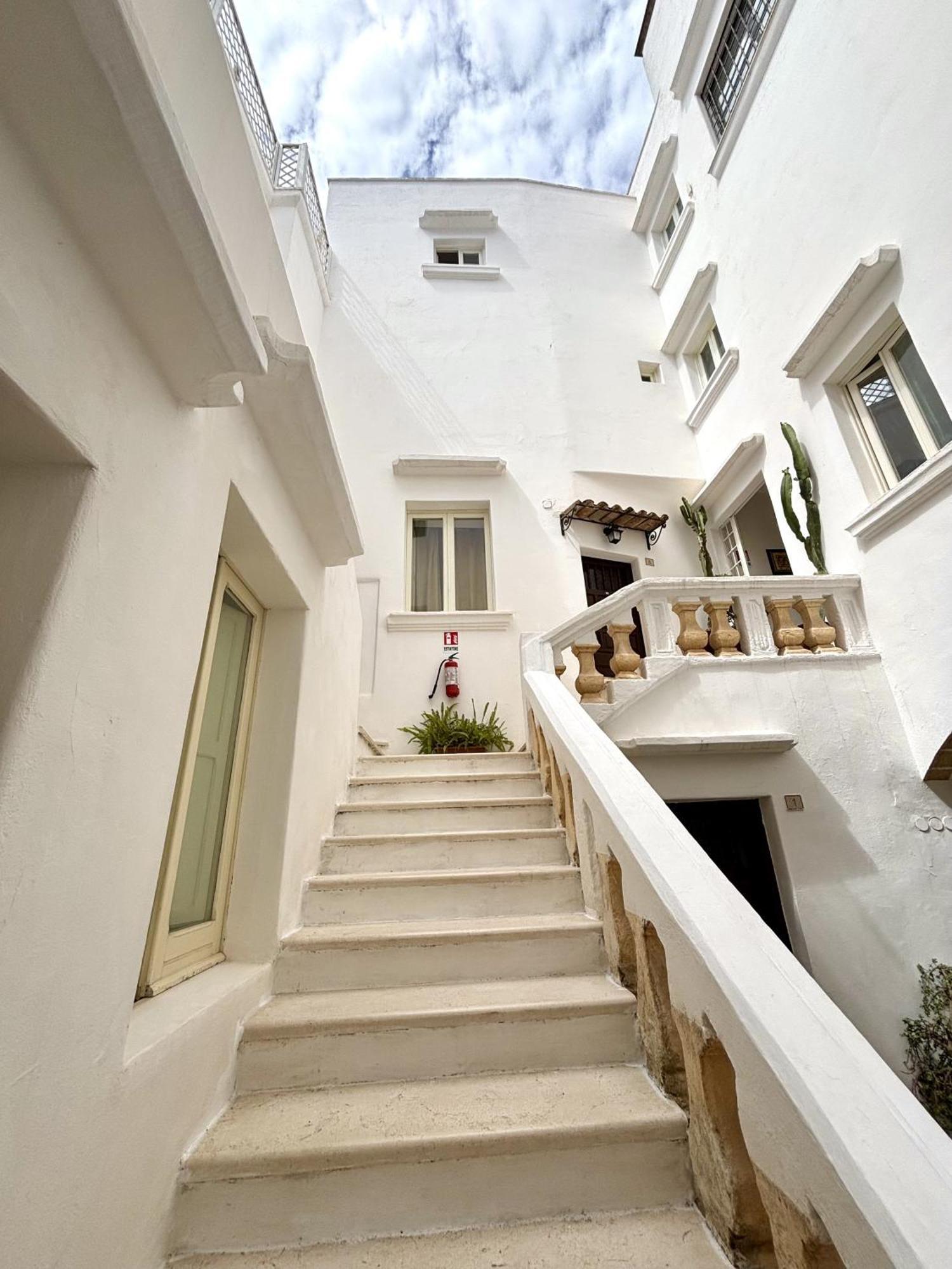 Kallistos Suites & Apartments Галиполи Екстериор снимка