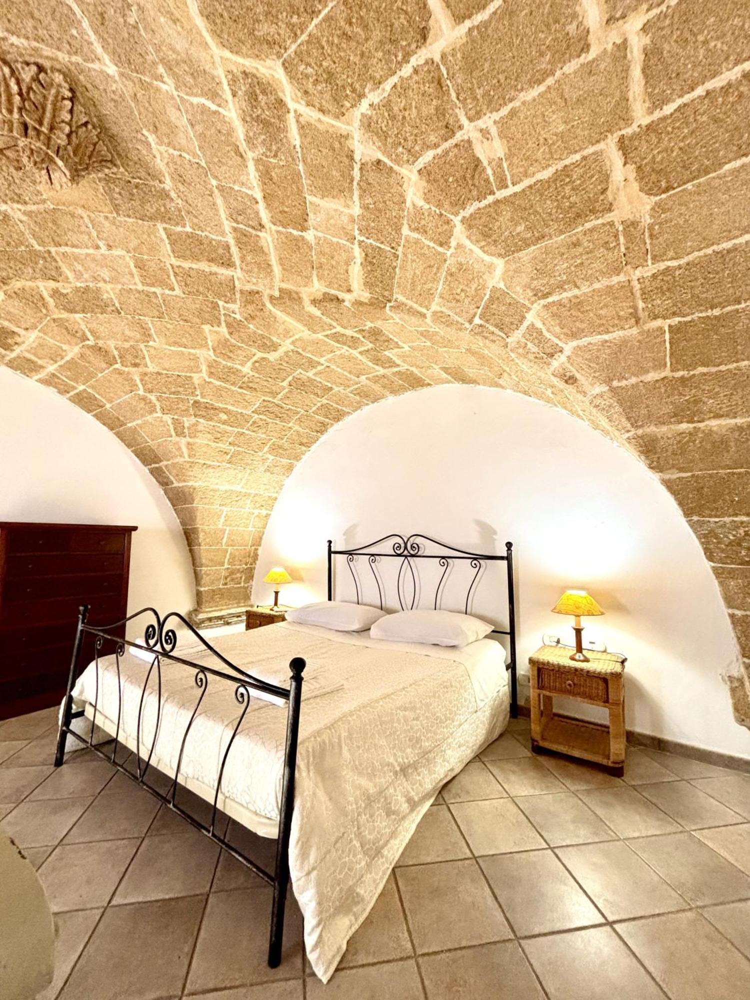 Kallistos Suites & Apartments Галиполи Екстериор снимка