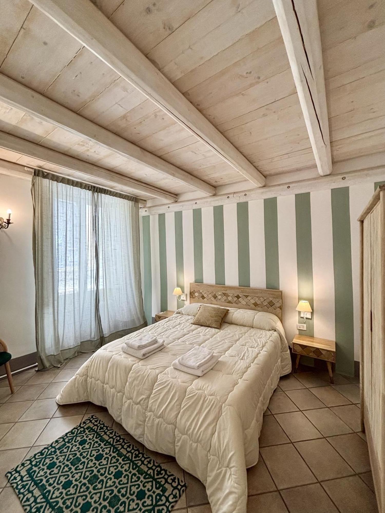 Kallistos Suites & Apartments Галиполи Екстериор снимка
